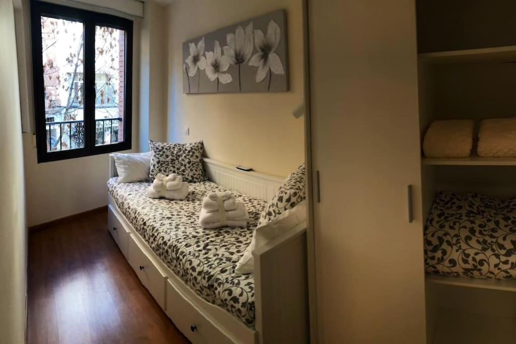 Apartamento Junto A Catedral Apartman Granada Kültér fotó