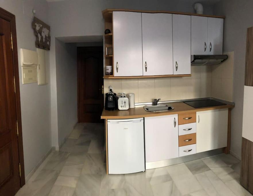 Apartamento Junto A Catedral Apartman Granada Kültér fotó